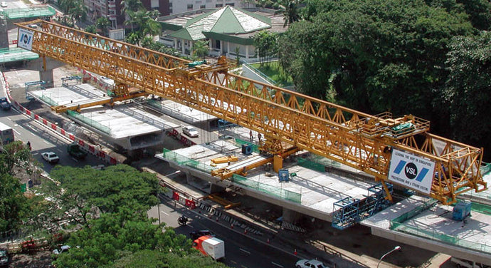 Side-Shifting Gantries for Balanced Cantilever Bridges